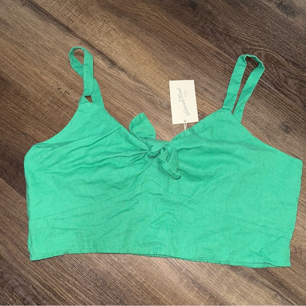 NWT Target Universal Thread Green Linen Blend Crop Top